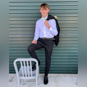 OppoSuits Black 2 piece suit EUC Size 16 Year old